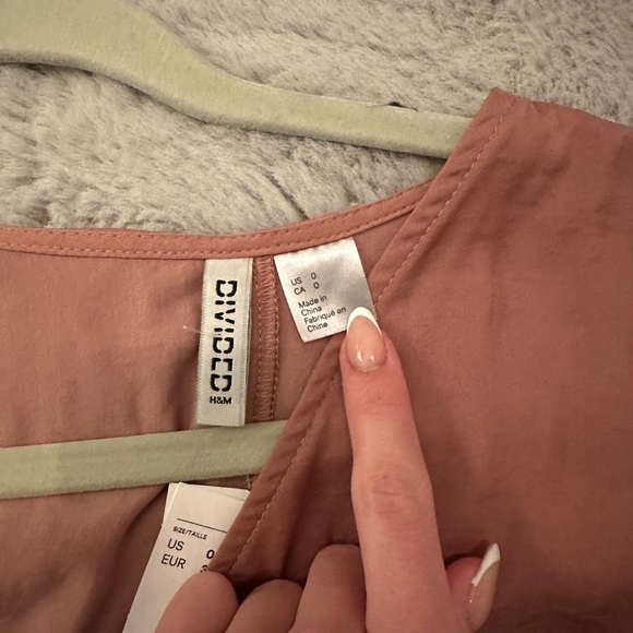 H&M wrap top NWT - Picture 2 of 2